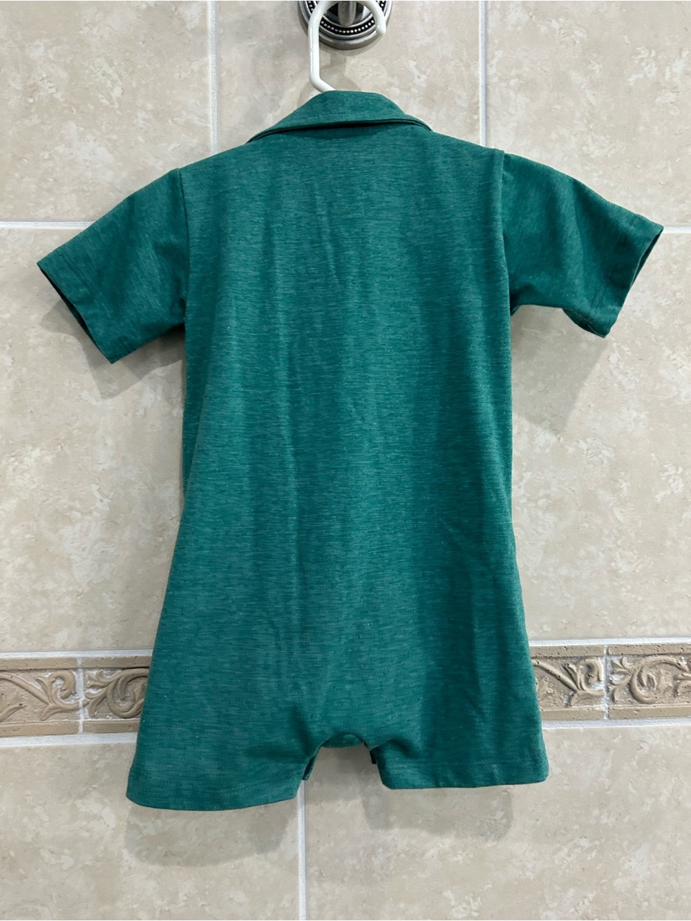 Properly Tied Green Romper - Picture 4 of 4